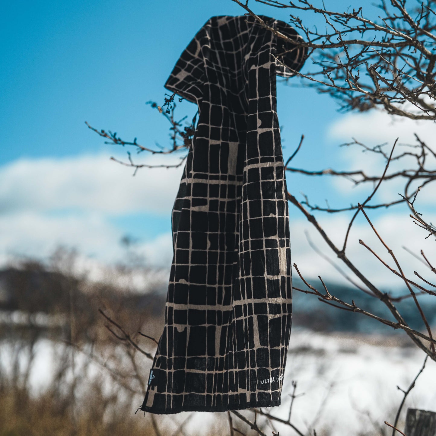 ULTRA GOOD LUCK 旅手ぬぐい ”裏道”