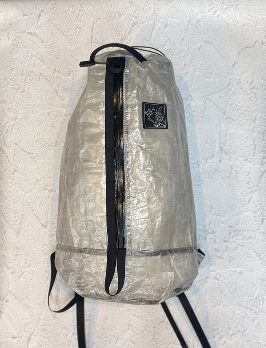 RawLow Mountain Works / 2023 Zodiac Limited Bunny Hendrix Cocoon Pack DCF