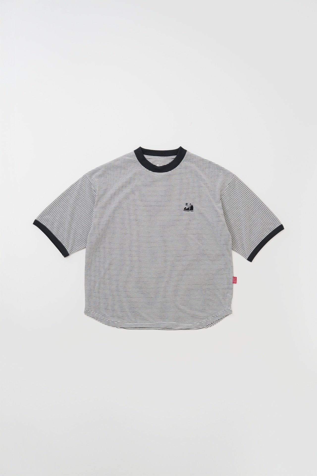 MOUNTAIN DAISY PRODUCTS Hike Border Tee